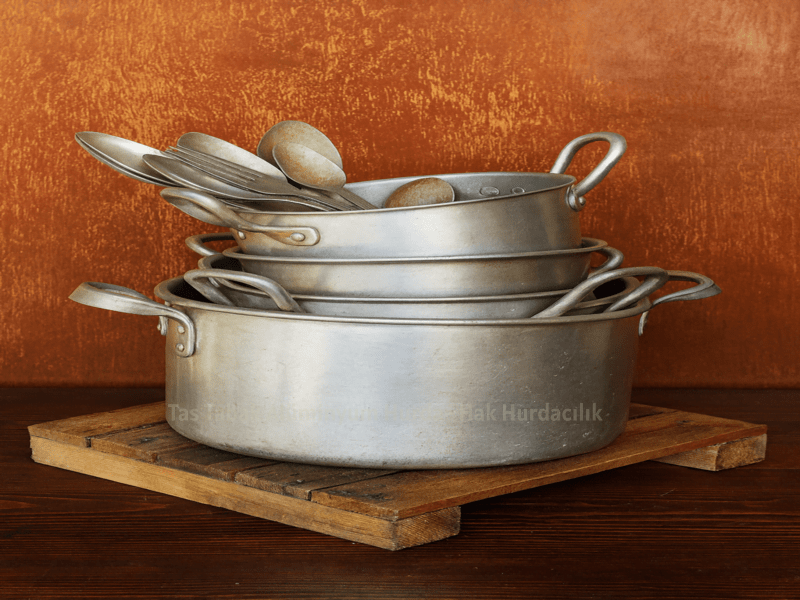 Tas Tabak Alüminyum Hurda